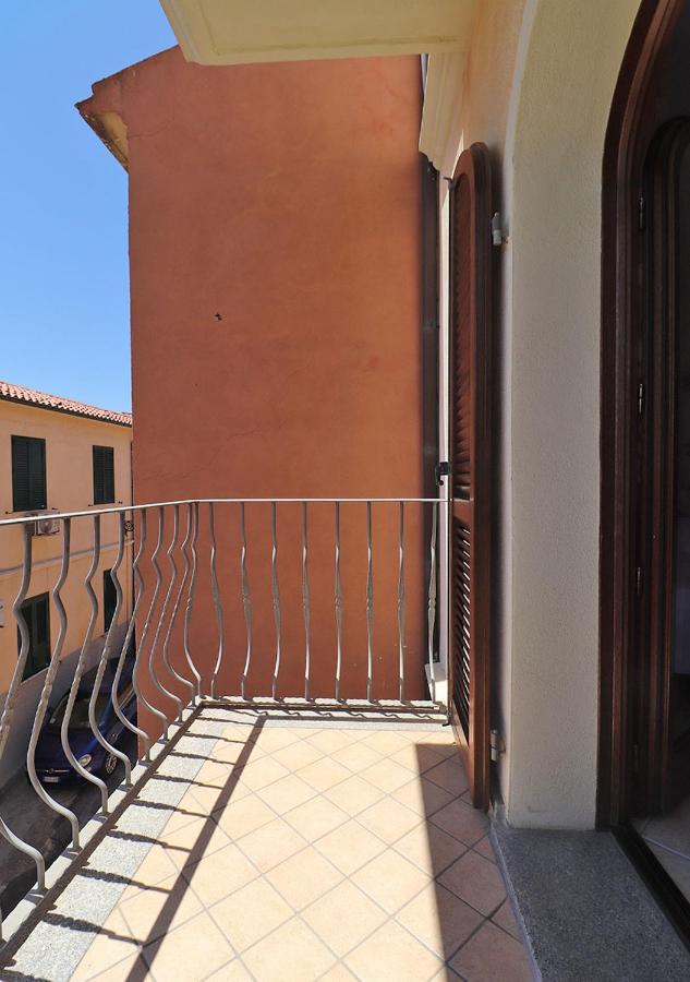 Murphy Holiday Home - Residenza Balilla La Maddalena  Zewnętrze zdjęcie